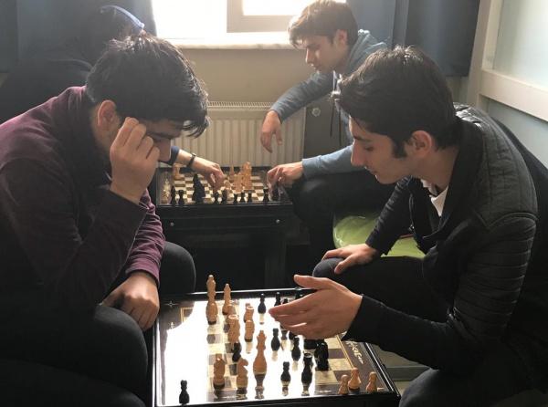 Satranç Kulübü Etkinlikleri Devam Ediyor